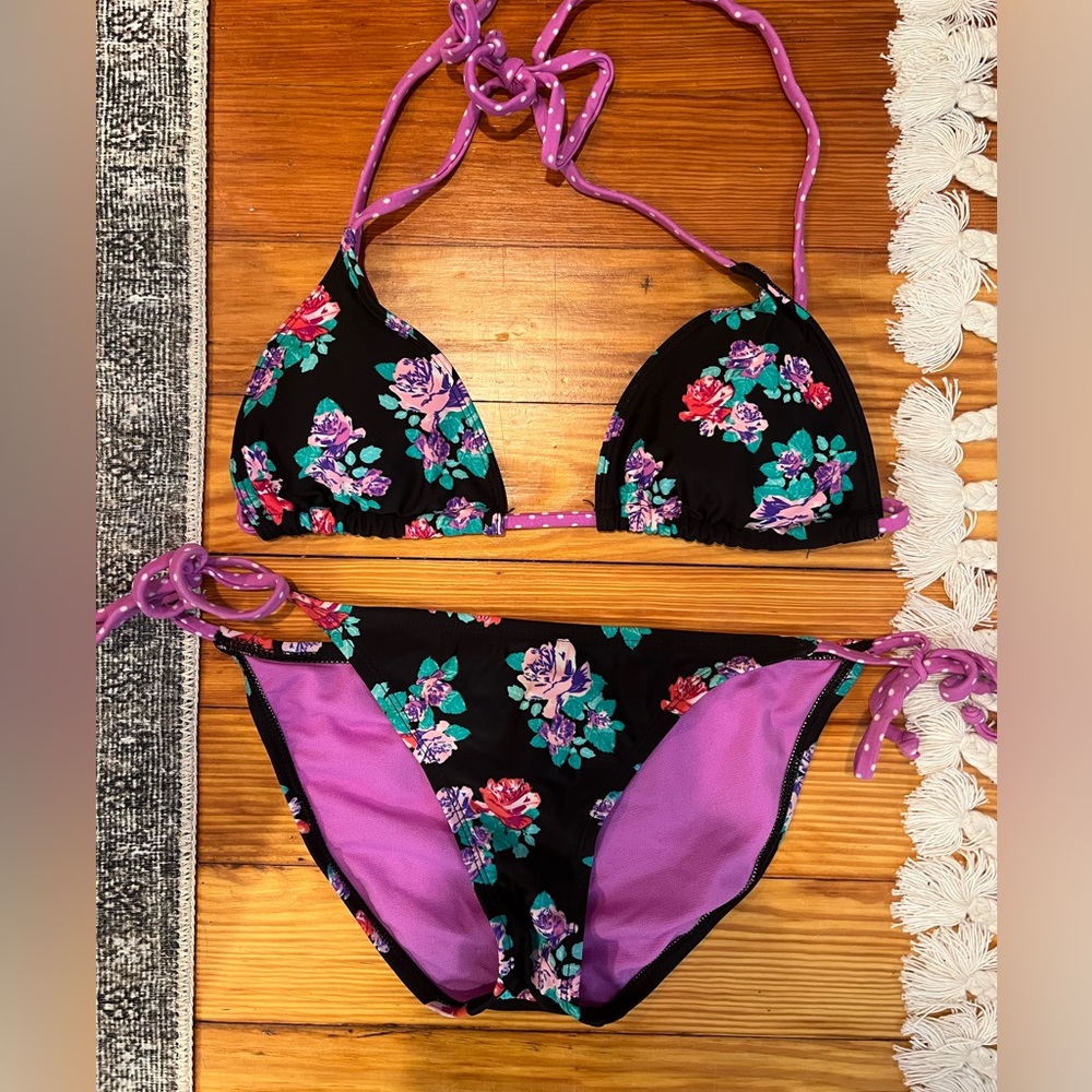 Forever 21 Rose and polka dot bikini top and bottom set